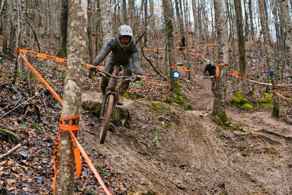 Comment les Nouveaux Formats de Compétition Réinventent l'Attrait du Sport